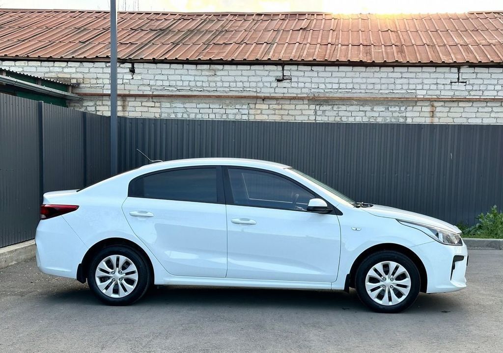 KIA Rio, 2017 год, 1 070 000 рублей, 5 фотография