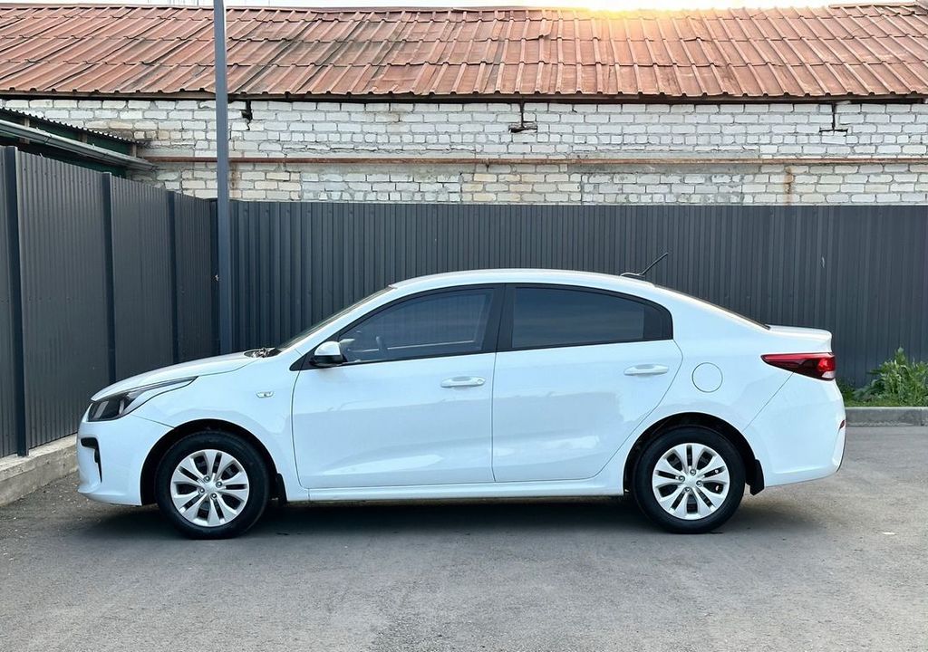 KIA Rio, 2017 год, 1 070 000 рублей, 8 фотография