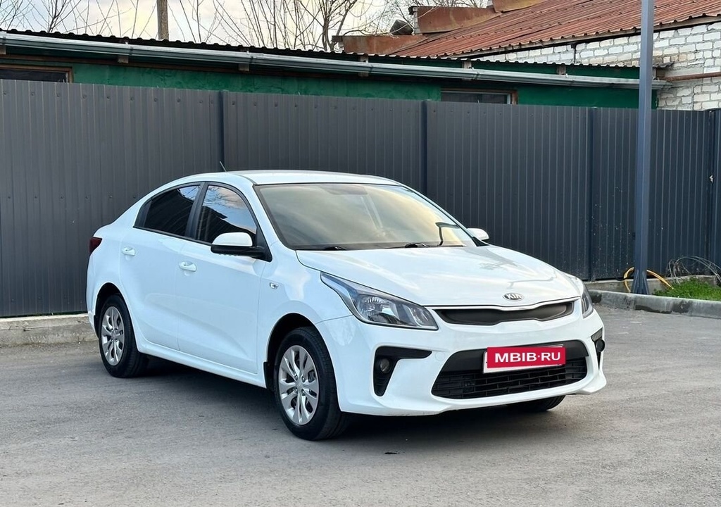 KIA Rio, 2017 год, 1 070 000 рублей, 4 фотография