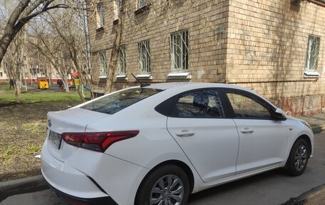 Hyundai Solaris II рестайлинг, 2021 год, 2 000 000 рублей, 7 фотография