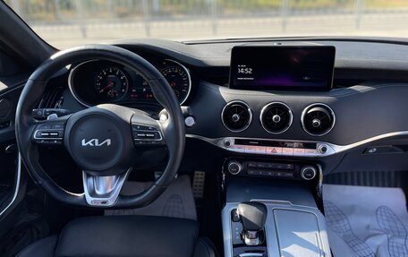 KIA Stinger I, 2023 год, 4 100 000 рублей, 18 фотография