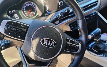 KIA K5, 2021 год, 2 350 000 рублей, 9 фотография