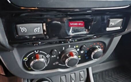 Renault Duster I рестайлинг, 2017 год, 1 300 000 рублей, 17 фотография