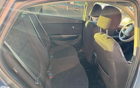 KIA Rio III рестайлинг, 2013 год, 865 000 рублей, 9 фотография