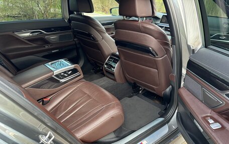 BMW 7 серия, 2015 год, 3 400 000 рублей, 10 фотография