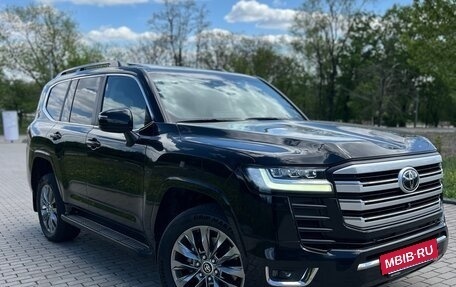 Toyota Land Cruiser, 2021 год, 10 800 000 рублей, 2 фотография