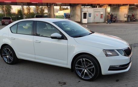 Skoda Octavia, 2017 год, 1 700 000 рублей, 6 фотография