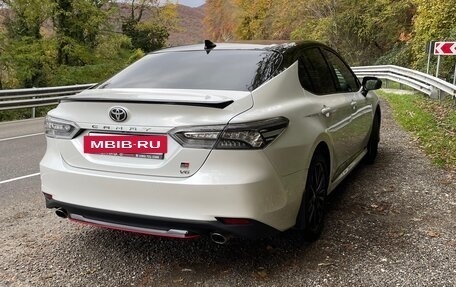 Toyota Camry, 2021 год, 4 250 000 рублей, 6 фотография