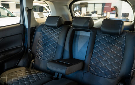 Mitsubishi Outlander III рестайлинг 3, 2022 год, 3 490 000 рублей, 32 фотография