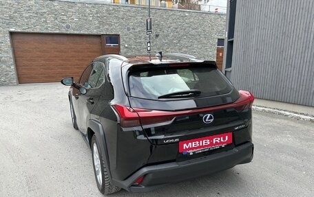 Lexus UX I, 2021 год, 2 970 000 рублей, 4 фотография