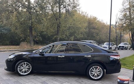 Toyota Camry, 2020 год, 2 600 000 рублей, 8 фотография