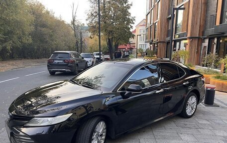 Toyota Camry, 2020 год, 2 600 000 рублей, 7 фотография