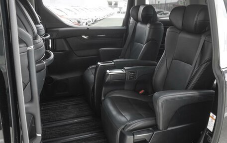 Toyota Alphard III, 2019 год, 4 749 000 рублей, 7 фотография