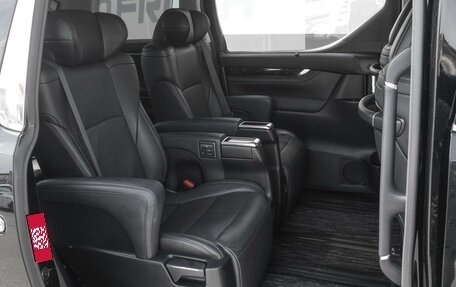 Toyota Alphard III, 2019 год, 4 749 000 рублей, 10 фотография
