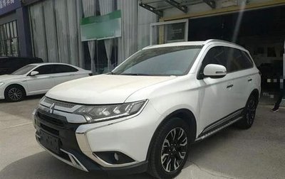 Mitsubishi Outlander III рестайлинг 3, 2021 год, 2 320 000 рублей, 1 фотография