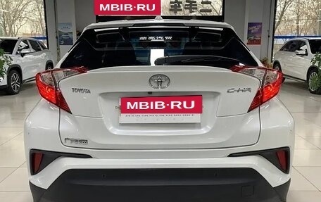 Toyota C-HR I рестайлинг, 2021 год, 1 790 000 рублей, 4 фотография