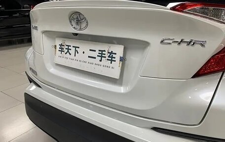 Toyota C-HR I рестайлинг, 2021 год, 1 790 000 рублей, 17 фотография