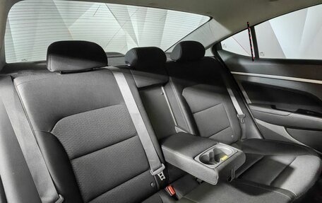 Hyundai Elantra VI рестайлинг, 2019 год, 1 243 000 рублей, 14 фотография