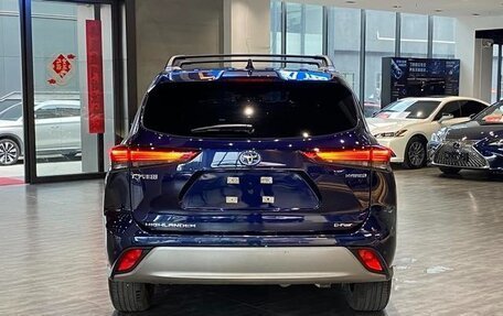 Toyota Highlander, 2022 год, 3 750 000 рублей, 7 фотография