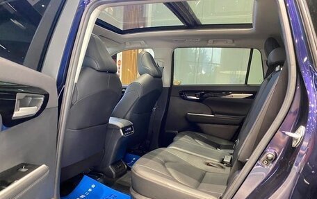 Toyota Highlander, 2022 год, 3 750 000 рублей, 12 фотография