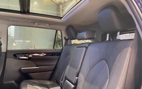 Toyota Highlander, 2022 год, 3 750 000 рублей, 23 фотография