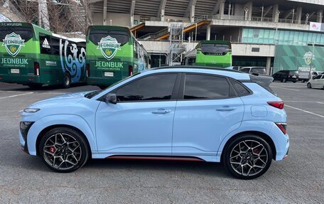 Hyundai Kona I, 2021 год, 2 230 000 рублей, 3 фотография
