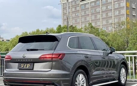 Volkswagen Touareg III, 2021 год, 3 550 000 рублей, 5 фотография