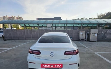 Mercedes-Benz E-Класс, 2022 год, 4 660 000 рублей, 5 фотография