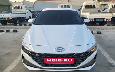 Hyundai Avante, 2021 год, 1 720 000 рублей, 3 фотография