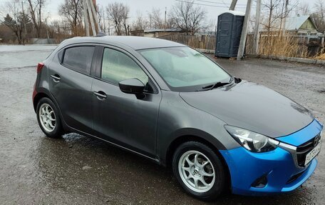 Mazda Demio IV, 2017 год, 750 000 рублей, 2 фотография