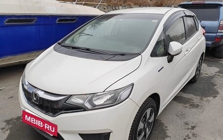 Honda Fit III, 2017 год, 1 050 000 рублей, 16 фотография