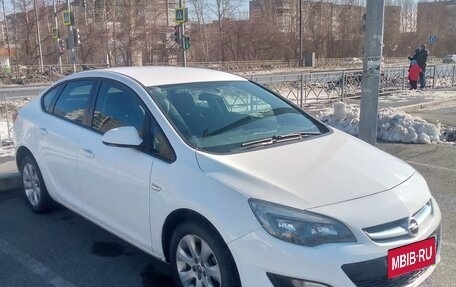 Opel Astra J, 2014 год, 890 000 рублей, 9 фотография