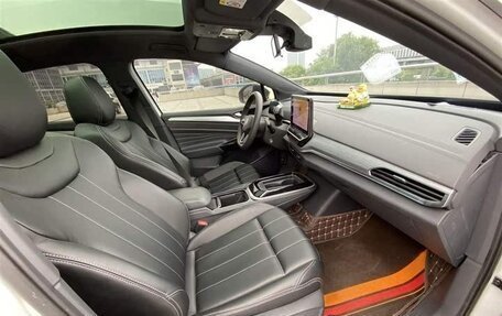 Volkswagen ID.4, 2022 год, 2 250 000 рублей, 17 фотография