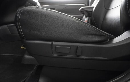 Mitsubishi Outlander III рестайлинг 3, 2018 год, 2 489 000 рублей, 16 фотография