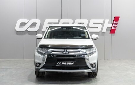 Mitsubishi Outlander III рестайлинг 3, 2018 год, 2 489 000 рублей, 3 фотография