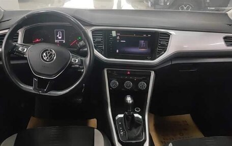 Volkswagen T-Roc I, 2021 год, 1 450 000 рублей, 8 фотография