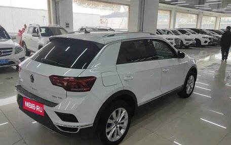 Volkswagen T-Roc I, 2021 год, 1 450 000 рублей, 3 фотография