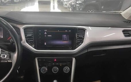 Volkswagen T-Roc I, 2021 год, 1 450 000 рублей, 14 фотография