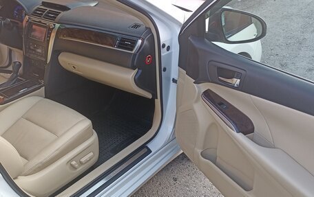 Toyota Camry, 2016 год, 2 025 000 рублей, 7 фотография