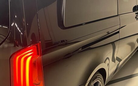 Mercedes-Benz V-Класс, 2017 год, 6 000 000 рублей, 9 фотография