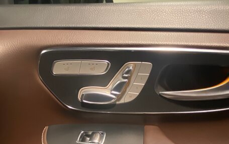 Mercedes-Benz V-Класс, 2017 год, 6 000 000 рублей, 18 фотография