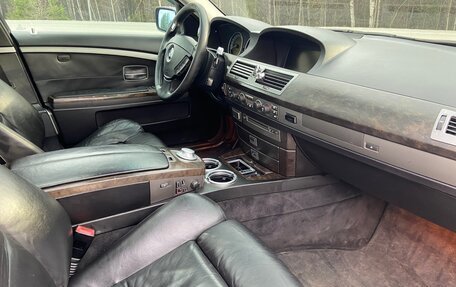 BMW 7 серия, 2003 год, 1 350 000 рублей, 12 фотография