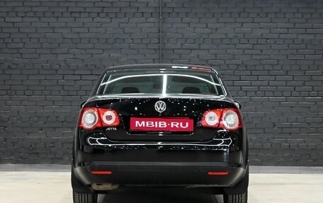 Volkswagen Jetta VI, 2009 год, 750 000 рублей, 6 фотография