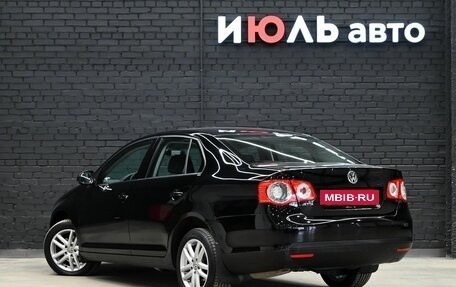 Volkswagen Jetta VI, 2009 год, 750 000 рублей, 5 фотография