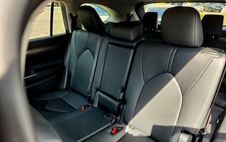 Toyota Highlander, 2024 год, 7 899 600 рублей, 13 фотография