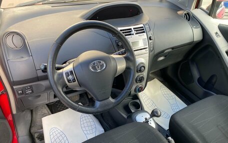 Toyota Yaris III рестайлинг, 2007 год, 539 000 рублей, 8 фотография