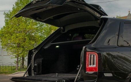 Rolls-Royce Cullinan, 2021 год, 45 500 000 рублей, 16 фотография