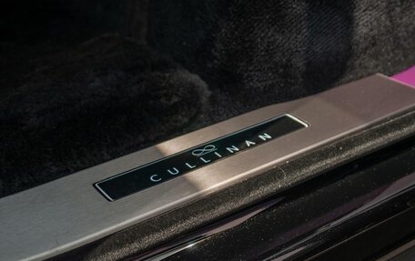 Rolls-Royce Cullinan, 2021 год, 45 500 000 рублей, 21 фотография