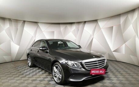 Mercedes-Benz E-Класс, 2017 год, 2 575 000 рублей, 3 фотография