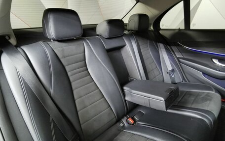 Mercedes-Benz E-Класс, 2017 год, 2 575 000 рублей, 13 фотография